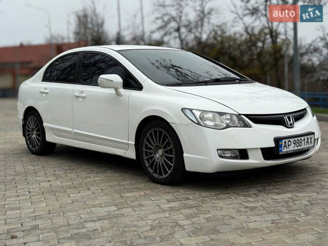 Белый Хонда Цивик, объемом двигателя 1.8 л и пробегом 283 тыс. км за 6000 $, фото 10 на Automoto.ua