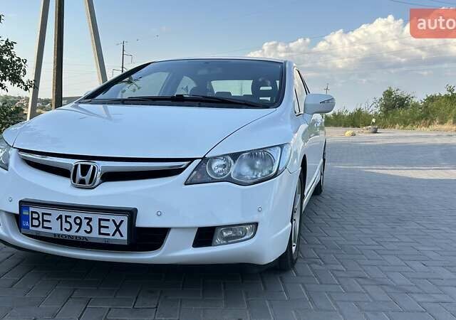 Белый Хонда Цивик, объемом двигателя 1.8 л и пробегом 256 тыс. км за 6300 $, фото 11 на Automoto.ua