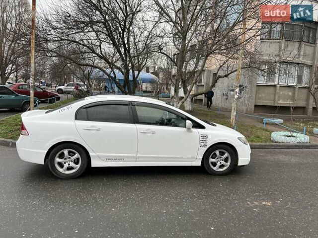 Белый Хонда Цивик, объемом двигателя 1.34 л и пробегом 188 тыс. км за 6500 $, фото 8 на Automoto.ua