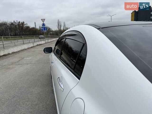 Белый Хонда Цивик, объемом двигателя 1.8 л и пробегом 236 тыс. км за 7000 $, фото 6 на Automoto.ua