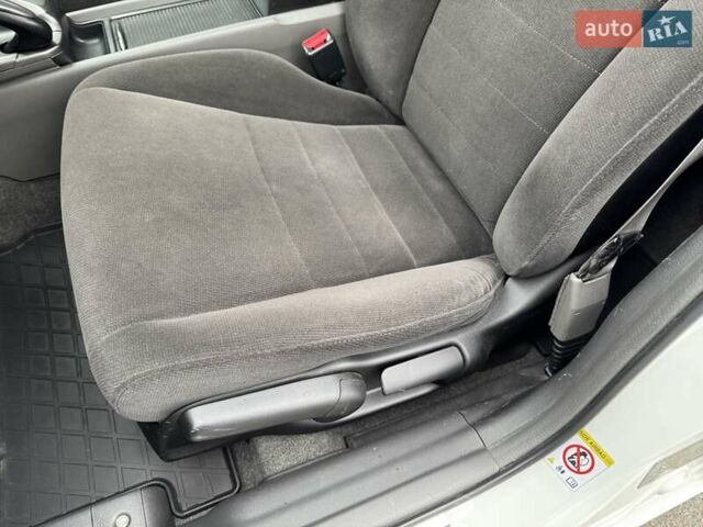 Белый Хонда Цивик, объемом двигателя 1.8 л и пробегом 236 тыс. км за 7000 $, фото 17 на Automoto.ua