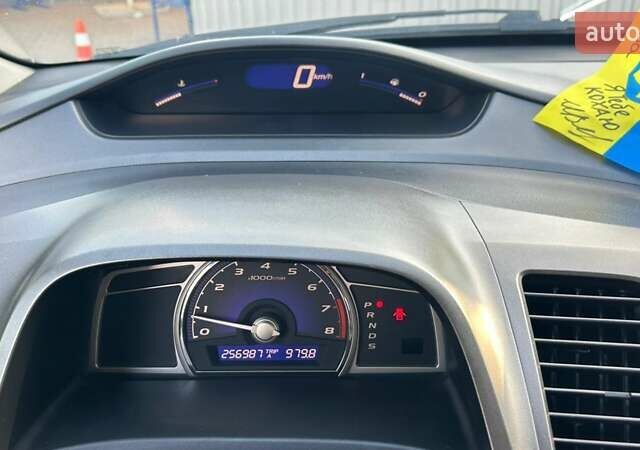 Белый Хонда Цивик, объемом двигателя 1.8 л и пробегом 259 тыс. км за 6300 $, фото 8 на Automoto.ua