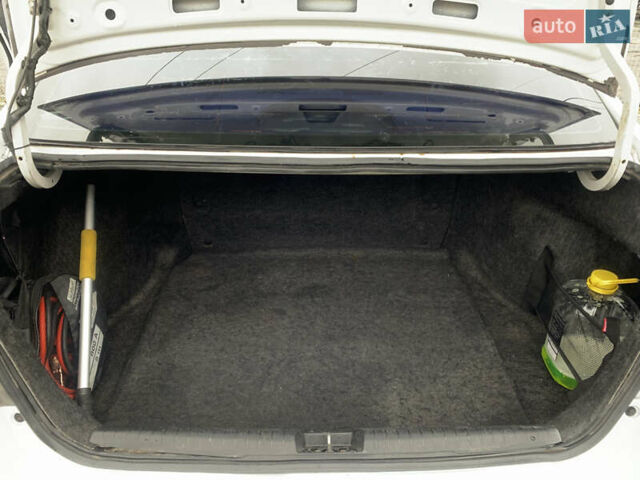 Белый Хонда Цивик, объемом двигателя 1.34 л и пробегом 206 тыс. км за 5950 $, фото 27 на Automoto.ua