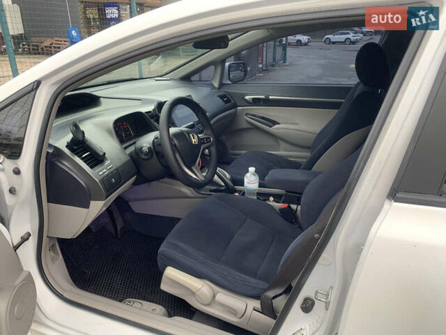 Белый Хонда Цивик, объемом двигателя 1.34 л и пробегом 206 тыс. км за 5950 $, фото 11 на Automoto.ua