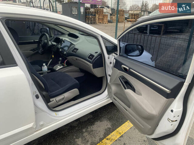 Белый Хонда Цивик, объемом двигателя 1.34 л и пробегом 206 тыс. км за 5950 $, фото 15 на Automoto.ua