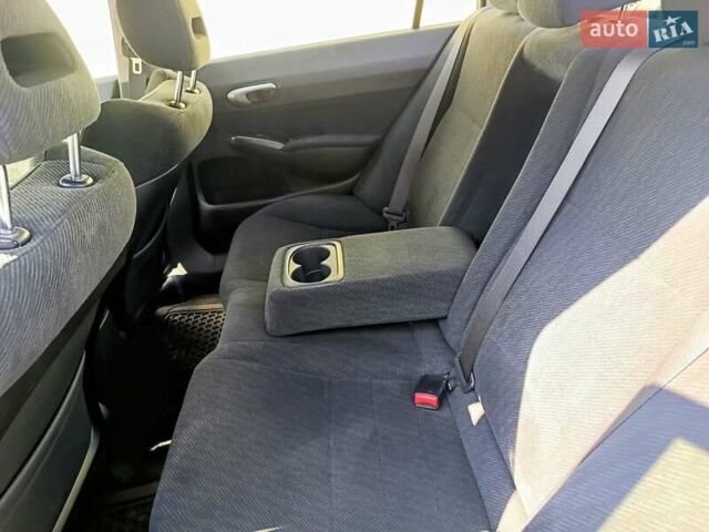 Белый Хонда Цивик, объемом двигателя 1.34 л и пробегом 138 тыс. км за 7800 $, фото 8 на Automoto.ua