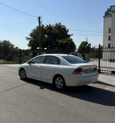 Белый Хонда Цивик, объемом двигателя 1.34 л и пробегом 246 тыс. км за 7000 $, фото 3 на Automoto.ua