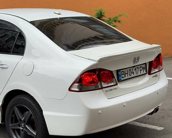 Белый Хонда Цивик, объемом двигателя 1.8 л и пробегом 182 тыс. км за 9600 $, фото 23 на Automoto.ua