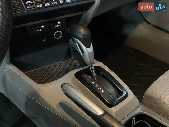 Белый Хонда Цивик, объемом двигателя 1.8 л и пробегом 233 тыс. км за 7999 $, фото 10 на Automoto.ua