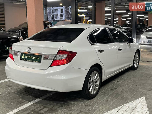 Белый Хонда Цивик, объемом двигателя 1.8 л и пробегом 233 тыс. км за 7999 $, фото 6 на Automoto.ua