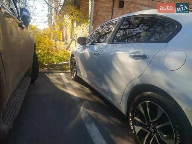 Белый Хонда Цивик, объемом двигателя 1.8 л и пробегом 109 тыс. км за 13200 $, фото 20 на Automoto.ua