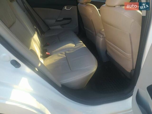 Белый Хонда Цивик, объемом двигателя 1.8 л и пробегом 109 тыс. км за 13200 $, фото 22 на Automoto.ua