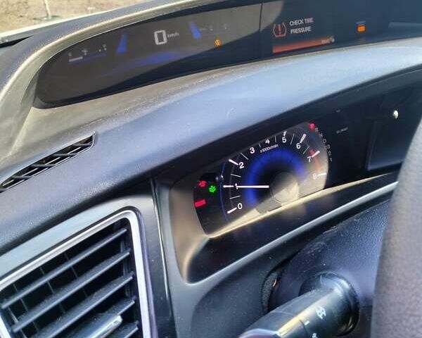 Белый Хонда Цивик, объемом двигателя 1.8 л и пробегом 84 тыс. км за 9300 $, фото 6 на Automoto.ua