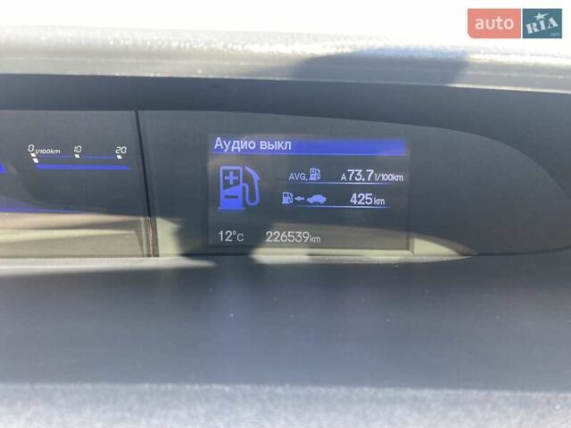 Хонда Цивик 2013 в Чернигове на Automoto.ua Белый Хонда Цивик, объемом двигателя 1.8 л и пробегом 227 тыс. км за 9000 $, фото 6 на Automoto.ua