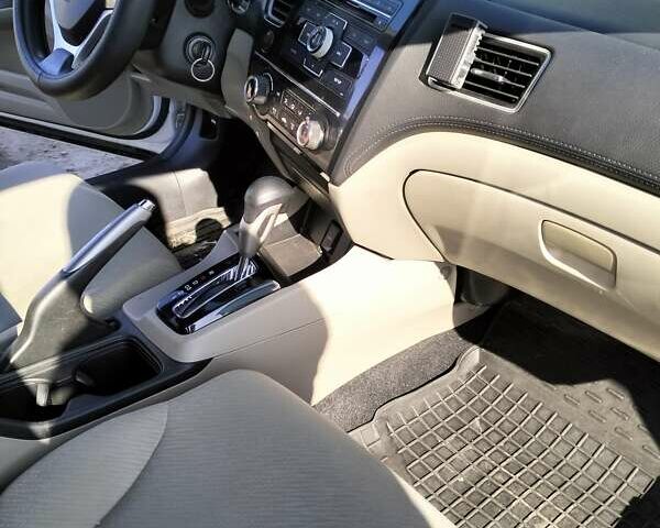 Белый Хонда Цивик, объемом двигателя 1.8 л и пробегом 84 тыс. км за 9300 $, фото 3 на Automoto.ua