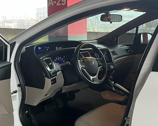 Белый Хонда Цивик, объемом двигателя 1.8 л и пробегом 159 тыс. км за 11500 $, фото 15 на Automoto.ua