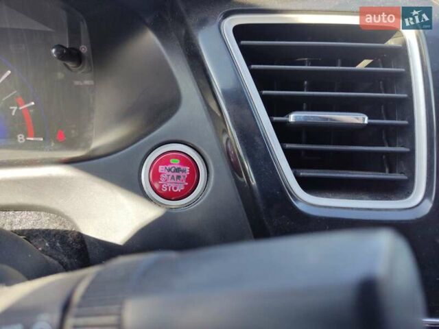 Хонда Цивик 2014 в Чернигове на Automoto.ua Белый Хонда Цивик, объемом двигателя 1.8 л и пробегом 168 тыс. км за 9900 $, фото 19 на Automoto.ua