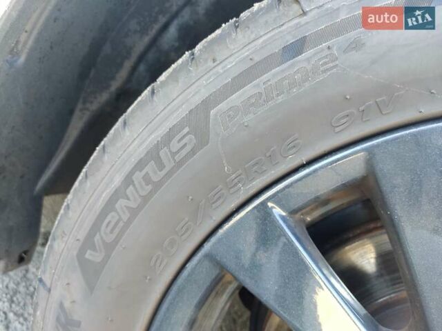 Хонда Цивик 2014 в Чернигове на Automoto.ua Белый Хонда Цивик, объемом двигателя 1.8 л и пробегом 168 тыс. км за 9900 $, фото 37 на Automoto.ua