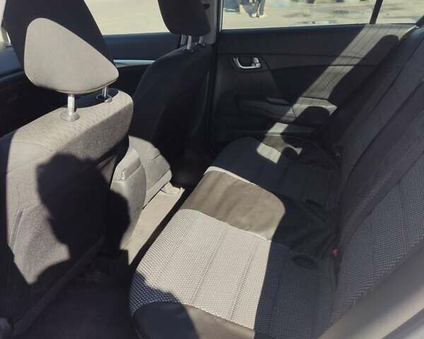 Хонда Цивик 2014 в Чернигове на Automoto.ua Белый Хонда Цивик, объемом двигателя 1.8 л и пробегом 168 тыс. км за 9900 $, фото 25 на Automoto.ua