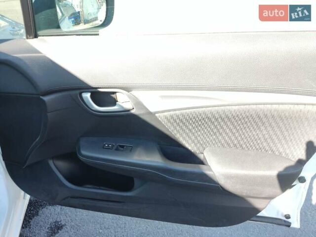 Хонда Цивик 2014 в Чернигове на Automoto.ua Белый Хонда Цивик, объемом двигателя 1.8 л и пробегом 168 тыс. км за 9900 $, фото 29 на Automoto.ua