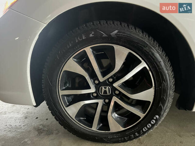 Белый Хонда Цивик, объемом двигателя 1.8 л и пробегом 159 тыс. км за 11500 $, фото 26 на Automoto.ua