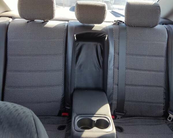 Хонда Цивик 2014 в Чернигове на Automoto.ua Белый Хонда Цивик, объемом двигателя 1.8 л и пробегом 168 тыс. км за 9900 $, фото 27 на Automoto.ua