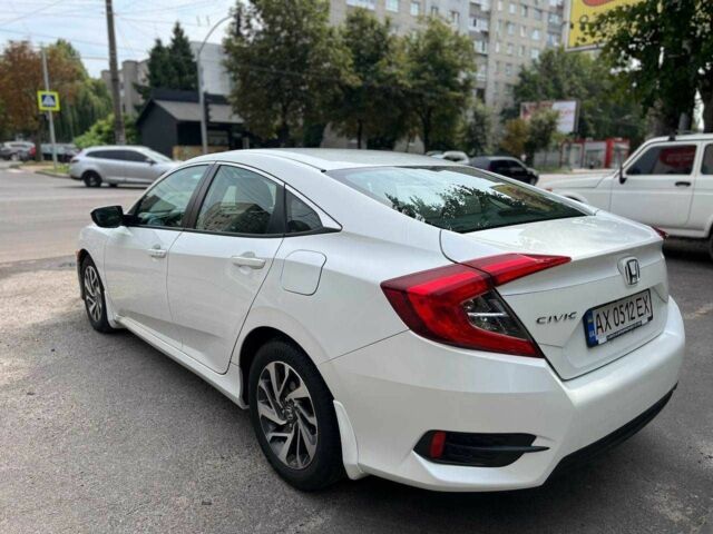 Белый Хонда Цивик, объемом двигателя 2 л и пробегом 95 тыс. км за 11800 $, фото 15 на Automoto.ua