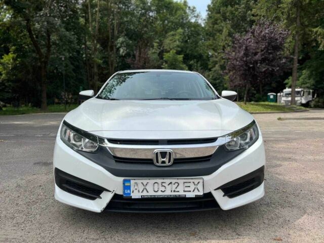 Белый Хонда Цивик, объемом двигателя 2 л и пробегом 95 тыс. км за 11800 $, фото 18 на Automoto.ua
