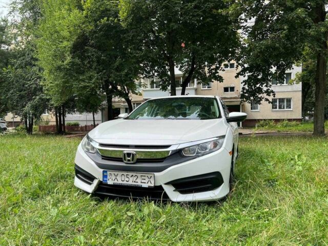 Белый Хонда Цивик, объемом двигателя 2 л и пробегом 95 тыс. км за 11800 $, фото 20 на Automoto.ua