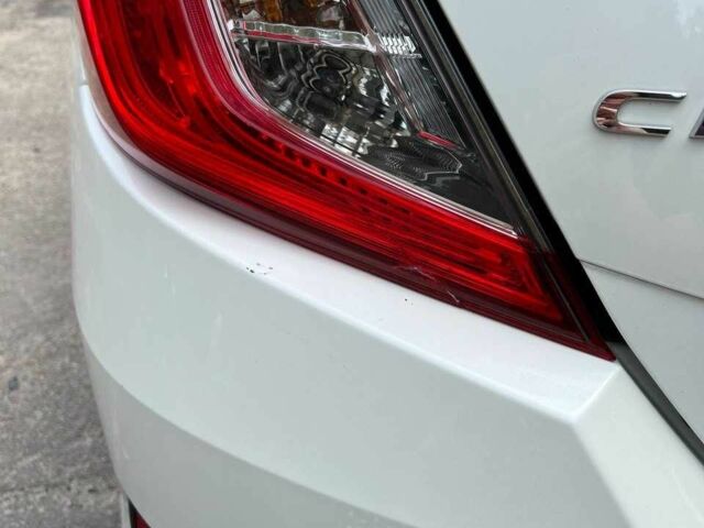 Белый Хонда Цивик, объемом двигателя 2 л и пробегом 95 тыс. км за 11800 $, фото 22 на Automoto.ua