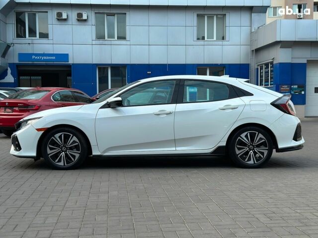 Белый Хонда Цивик, объемом двигателя 1.5 л и пробегом 76 тыс. км за 13490 $, фото 11 на Automoto.ua