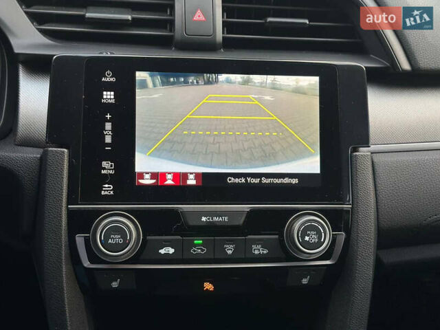 Белый Хонда Цивик, объемом двигателя 2 л и пробегом 153 тыс. км за 12950 $, фото 22 на Automoto.ua