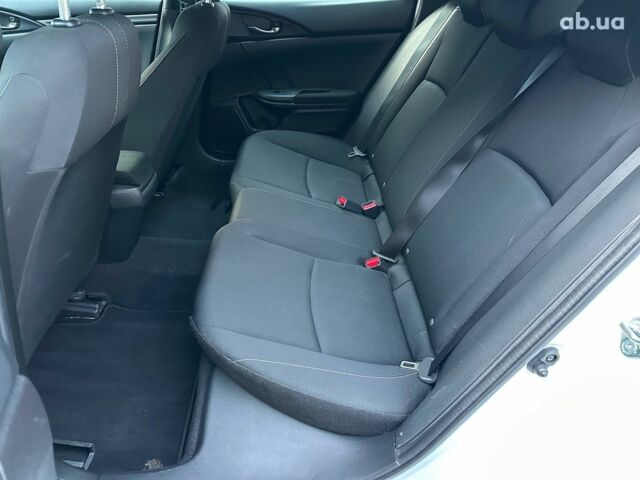 Белый Хонда Цивик, объемом двигателя 1.5 л и пробегом 76 тыс. км за 13490 $, фото 14 на Automoto.ua