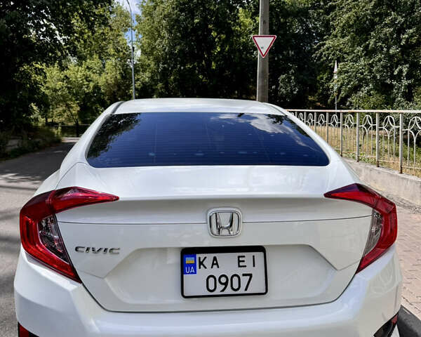 Білий Хонда Сівік, об'ємом двигуна 2 л та пробігом 103 тис. км за 12900 $, фото 3 на Automoto.ua