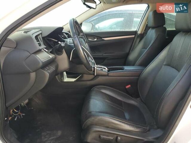 Белый Хонда Цивик, объемом двигателя 1.5 л и пробегом 93 тыс. км за 2900 $, фото 6 на Automoto.ua