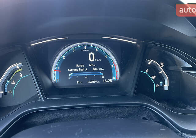 Белый Хонда Цивик, объемом двигателя 2 л и пробегом 67 тыс. км за 13900 $, фото 10 на Automoto.ua