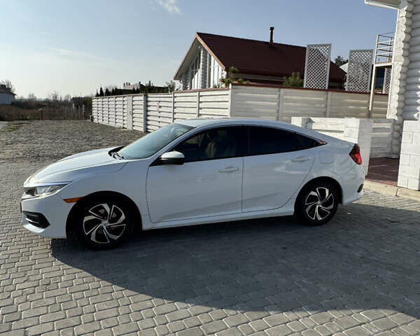 Белый Хонда Цивик, объемом двигателя 2 л и пробегом 101 тыс. км за 13800 $, фото 2 на Automoto.ua
