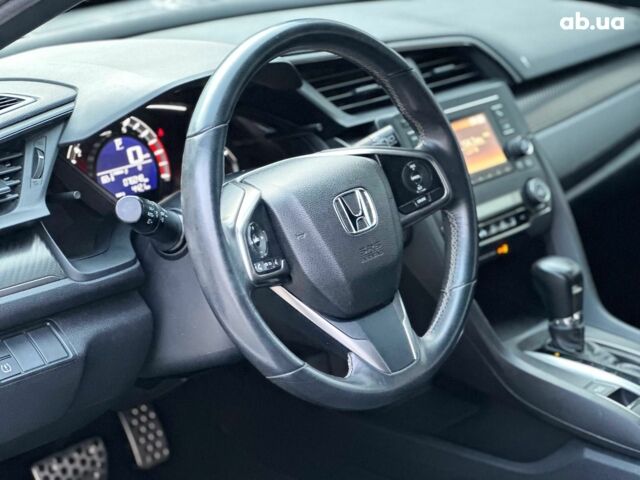 Белый Хонда Цивик, объемом двигателя 1.5 л и пробегом 76 тыс. км за 13490 $, фото 24 на Automoto.ua