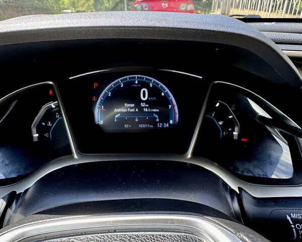 Білий Хонда Сівік, об'ємом двигуна 2 л та пробігом 103 тис. км за 12900 $, фото 5 на Automoto.ua