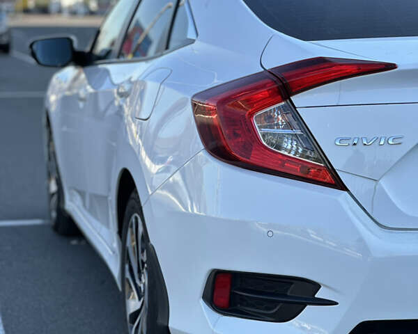 Белый Хонда Цивик, объемом двигателя 1.6 л и пробегом 109 тыс. км за 14300 $, фото 17 на Automoto.ua