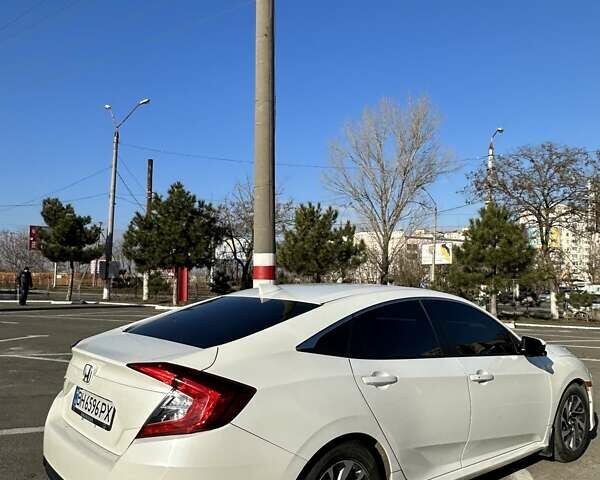 Білий Хонда Сівік, об'ємом двигуна 2 л та пробігом 130 тис. км за 13700 $, фото 5 на Automoto.ua