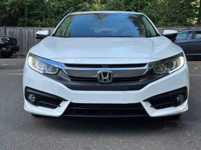 Хонда Цивик 2017 в Черновцах на Automoto.ua Белый Хонда Цивик, объемом двигателя 1.5 л и пробегом 52 тыс. км за 3500 $, фото 1 на Automoto.ua