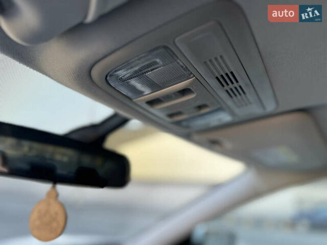 Белый Хонда Цивик, объемом двигателя 1.6 л и пробегом 109 тыс. км за 14300 $, фото 38 на Automoto.ua