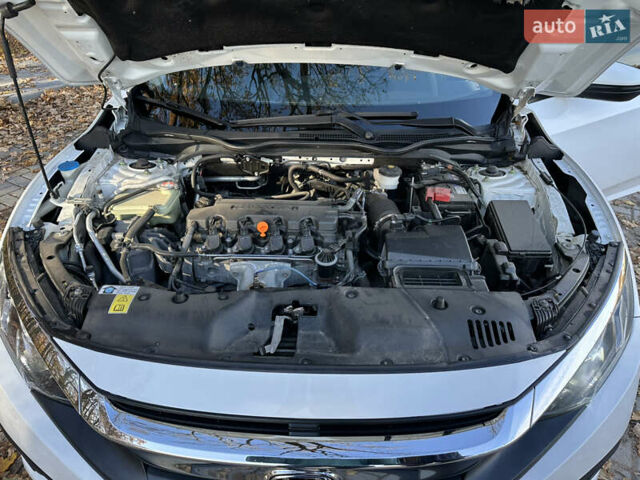 Білий Хонда Сівік, об'ємом двигуна 1.6 л та пробігом 181 тис. км за 13800 $, фото 24 на Automoto.ua