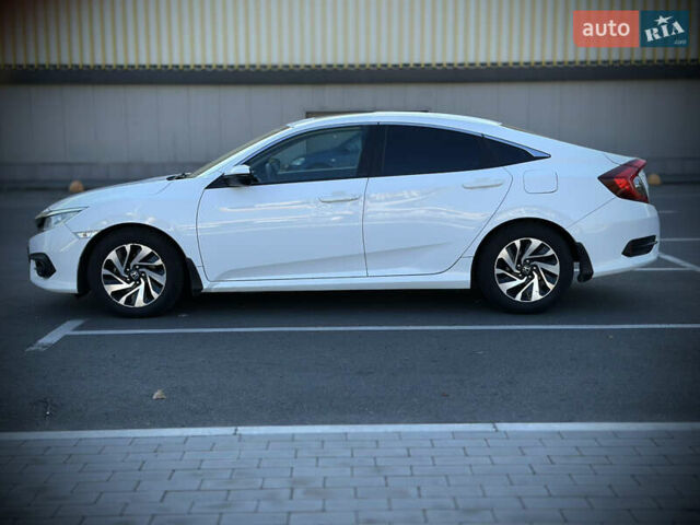 Белый Хонда Цивик, объемом двигателя 1.6 л и пробегом 109 тыс. км за 14300 $, фото 11 на Automoto.ua