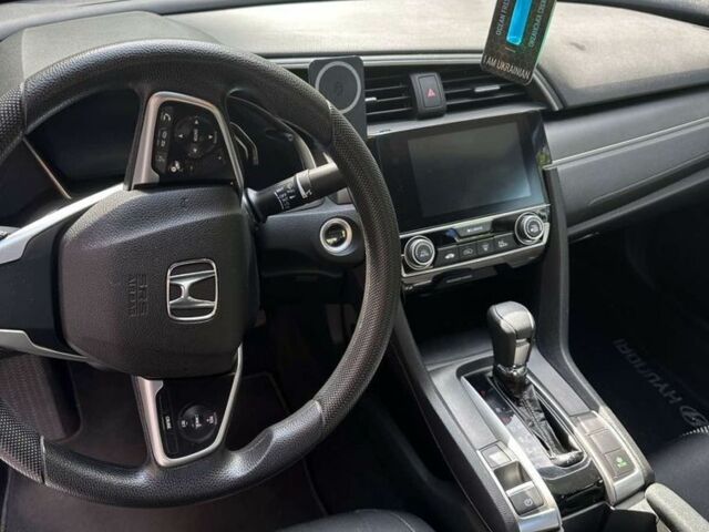 Белый Хонда Цивик, объемом двигателя 2 л и пробегом 40 тыс. км за 16000 $, фото 5 на Automoto.ua