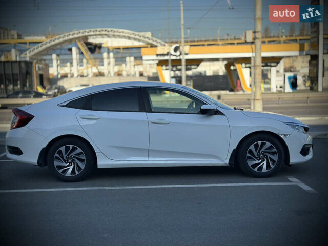 Белый Хонда Цивик, объемом двигателя 1.6 л и пробегом 109 тыс. км за 14300 $, фото 12 на Automoto.ua