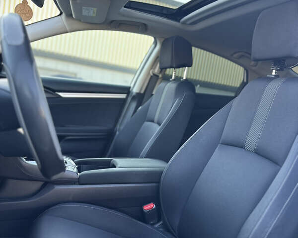 Белый Хонда Цивик, объемом двигателя 1.6 л и пробегом 109 тыс. км за 14300 $, фото 33 на Automoto.ua