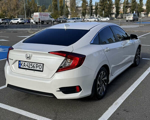 Белый Хонда Цивик, объемом двигателя 2 л и пробегом 112 тыс. км за 14200 $, фото 12 на Automoto.ua