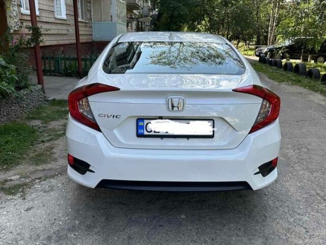 Белый Хонда Цивик, объемом двигателя 2 л и пробегом 40 тыс. км за 16000 $, фото 3 на Automoto.ua